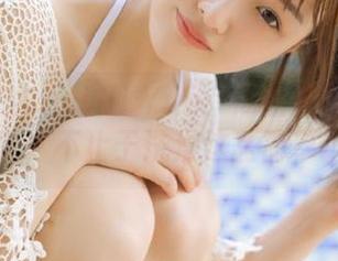 浴缸里的Choi Ji Yun：高清图包记录她的日常，不止于洗澡这么简单！.txt